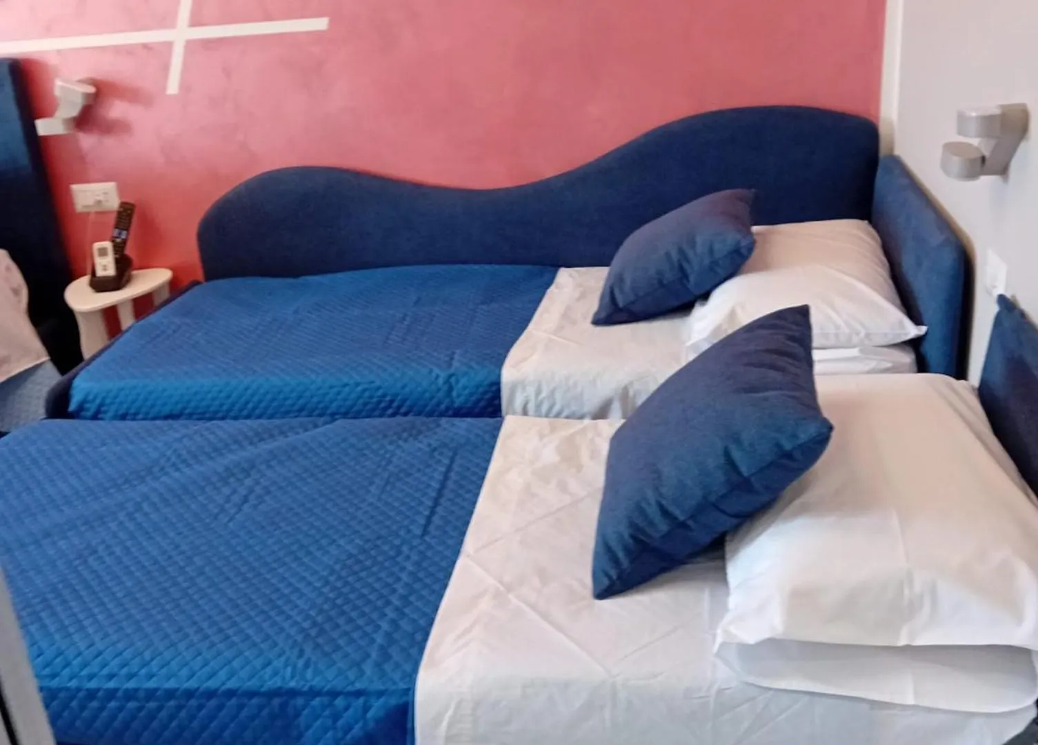 B&B Piccololucio2 Naples 0*,  Italy